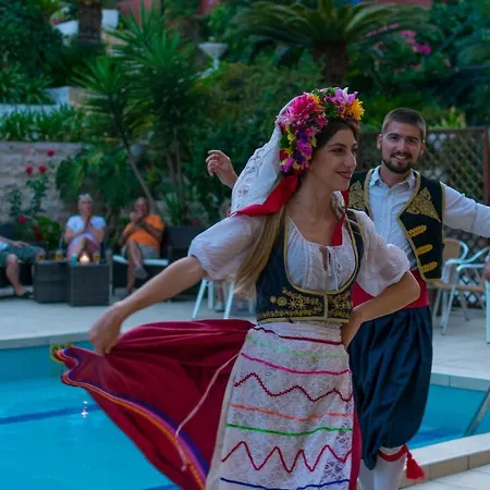 Oasis Szálloda Pérama