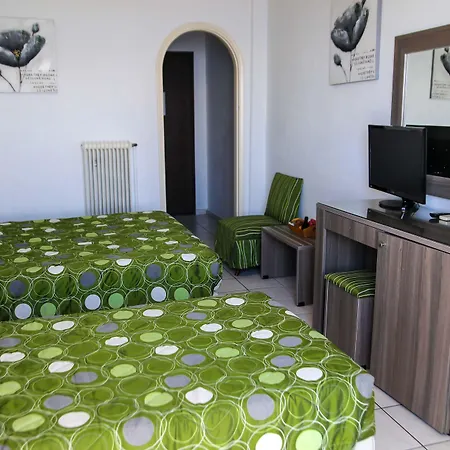 Oasis Perama (Corfu)