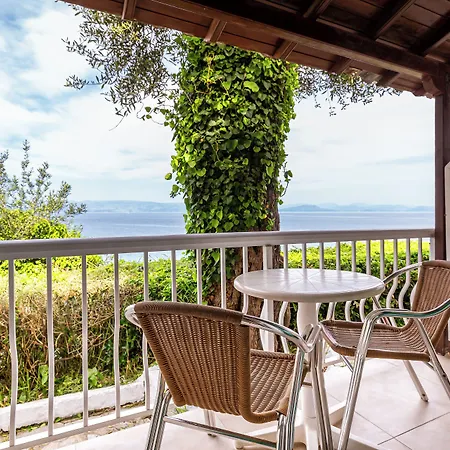 Oasis 3* Perama (Corfu)