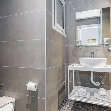 Hotell Oasis 3*