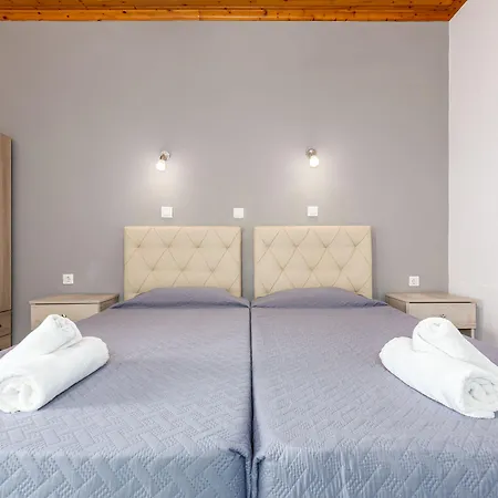 Oasis Hotell 3*
