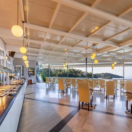 Oasis 3* פראמה