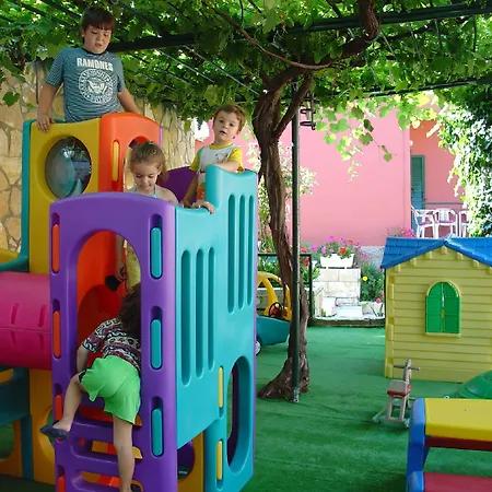 Otel Oasis
